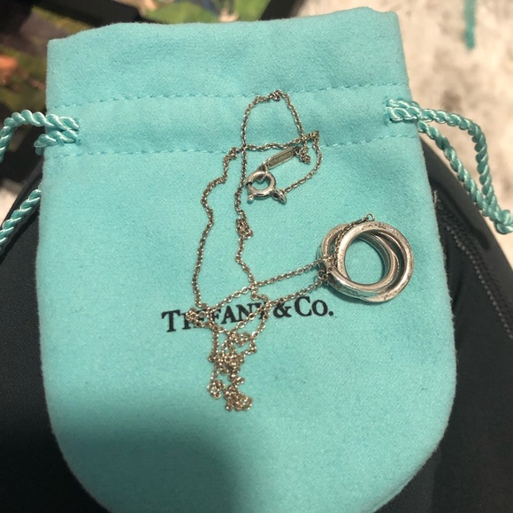 Tiffany interlocking circle necklace - Picture 2 of 2